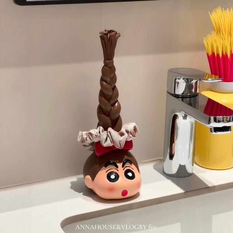 Kawaii Crayon Shin Chan Long B - Desk Setup Organization recension och pris