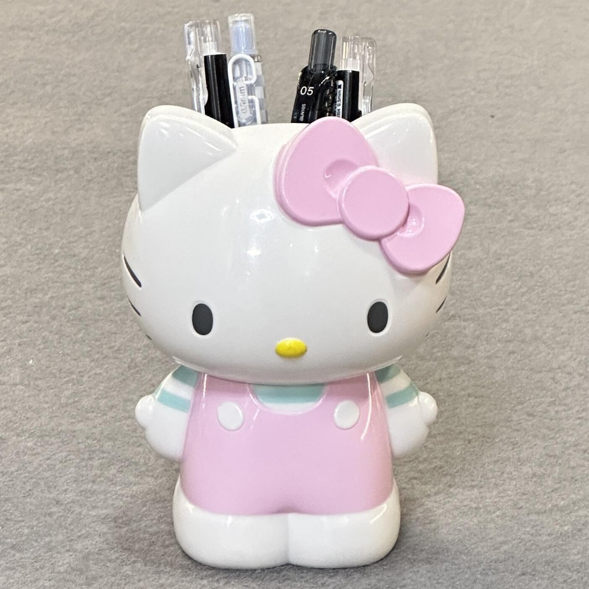 New Cartoon Sanrio Hello Kitty - Desk Setup Organization recension och pris